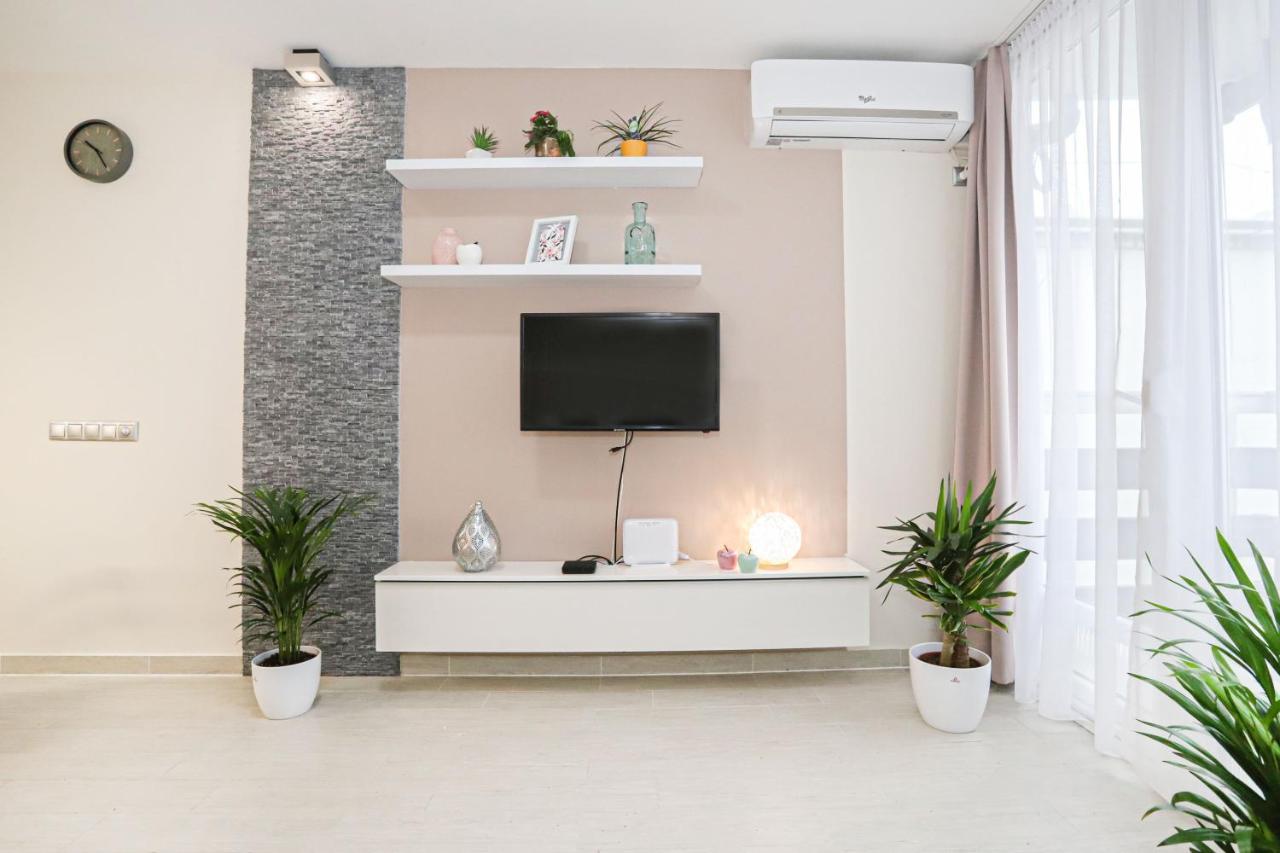 Silver Lodge Ezuestpart Apartman Siófok Zewnętrze zdjęcie