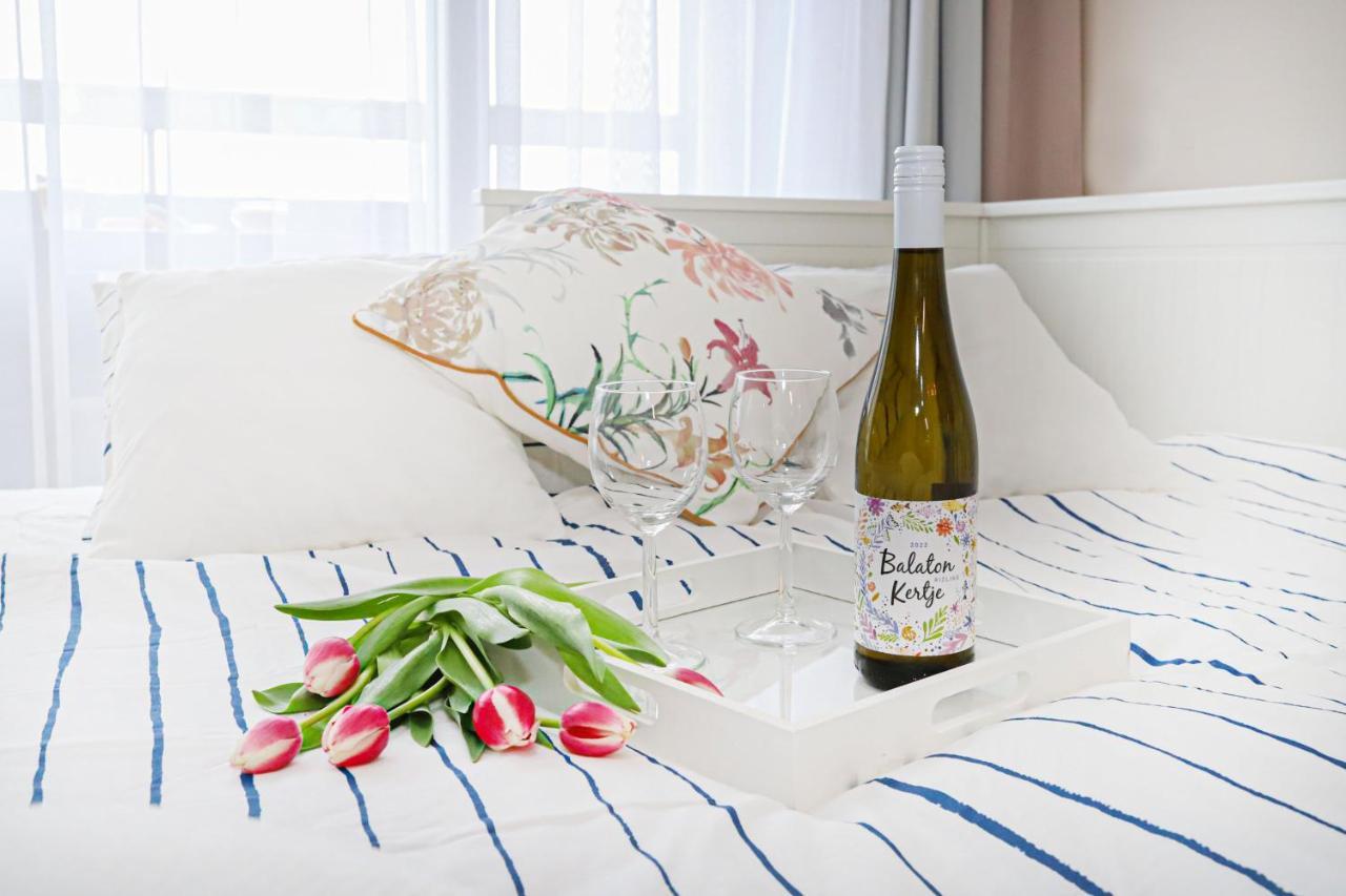 Silver Lodge Ezuestpart Apartman Siófok Zewnętrze zdjęcie