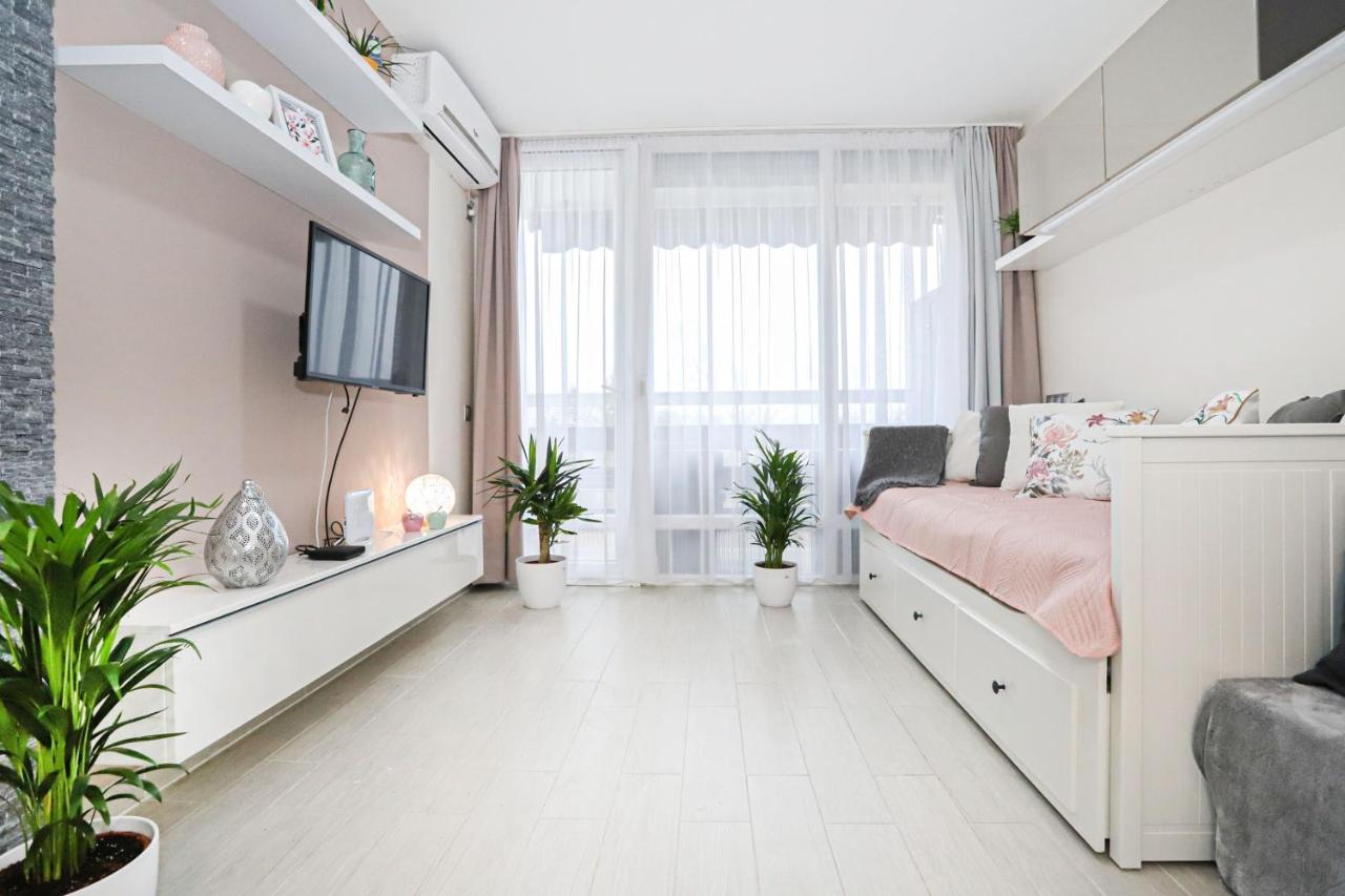 Silver Lodge Ezuestpart Apartman Siófok Zewnętrze zdjęcie